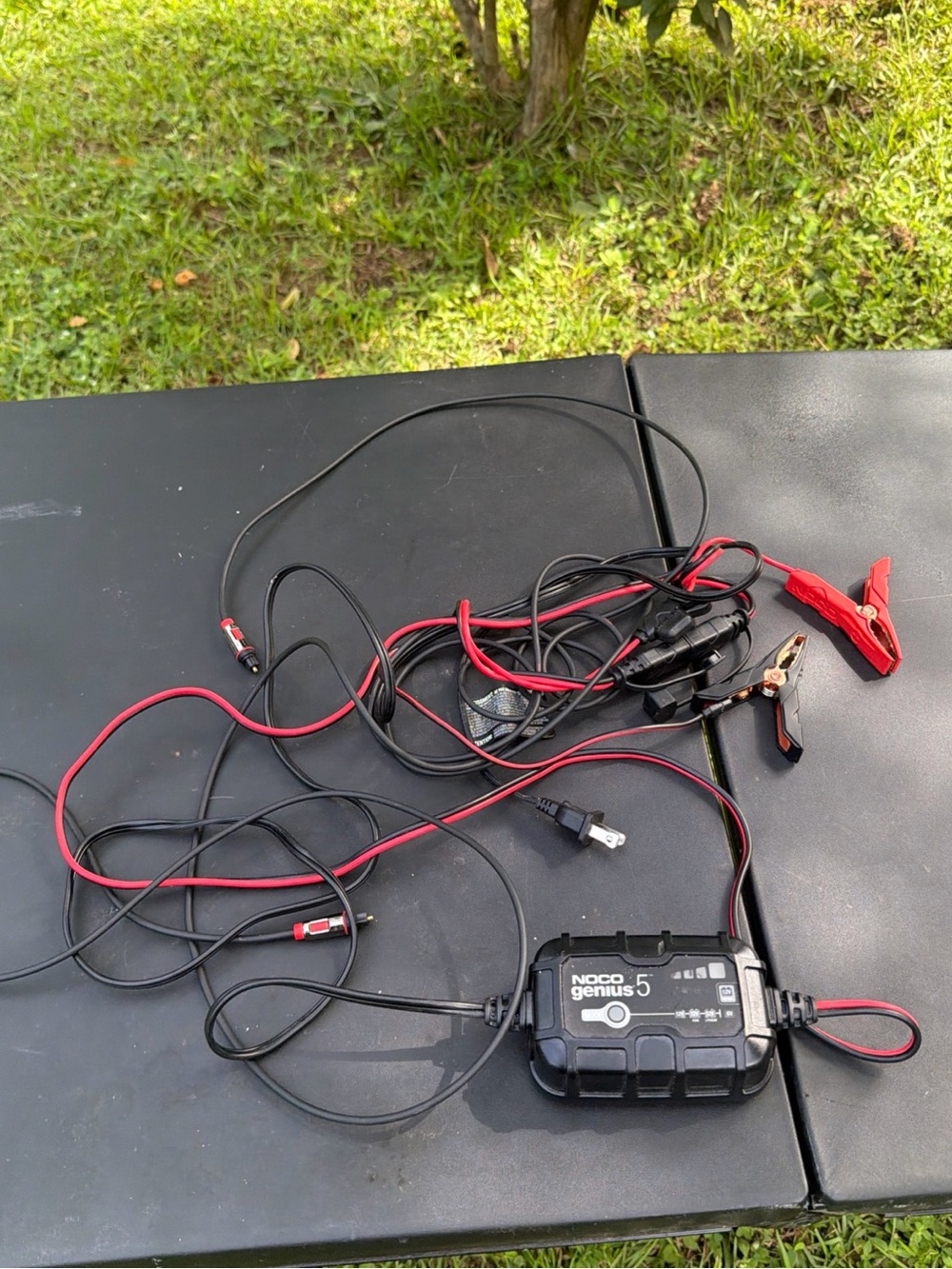NOCO GENIUS5 6V and 12V 5A Battery Charger READ/ TESTED & Working